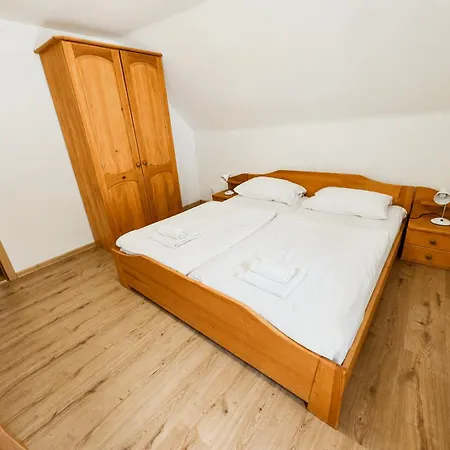 Star - Ivanka Apartamento *